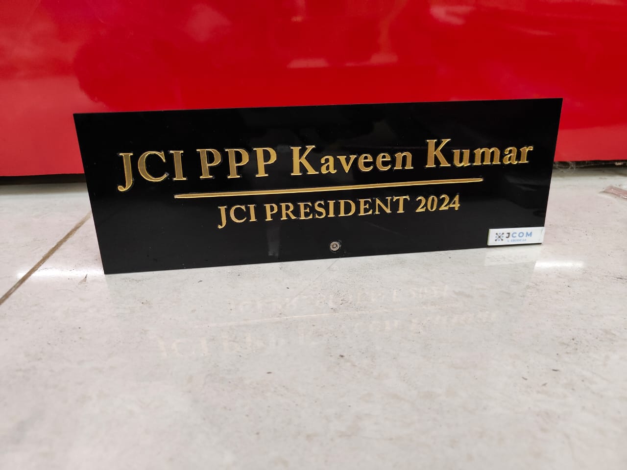 Table top name board